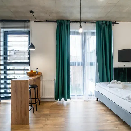 Silver Place Estetino